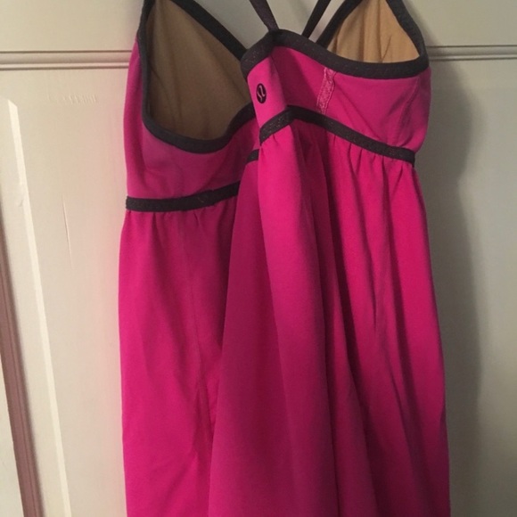 Set of 2 Lululemon Tanks - Picture 4 of 5